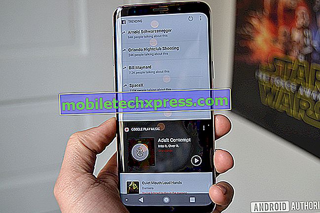 Samsung Galaxy S9 Plus fortsetter å vise "Dessverre har Youtube stoppet" feilen